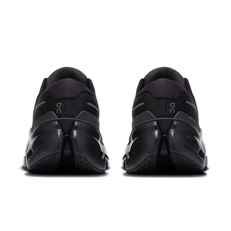 On Cloudrunner 3 Wide