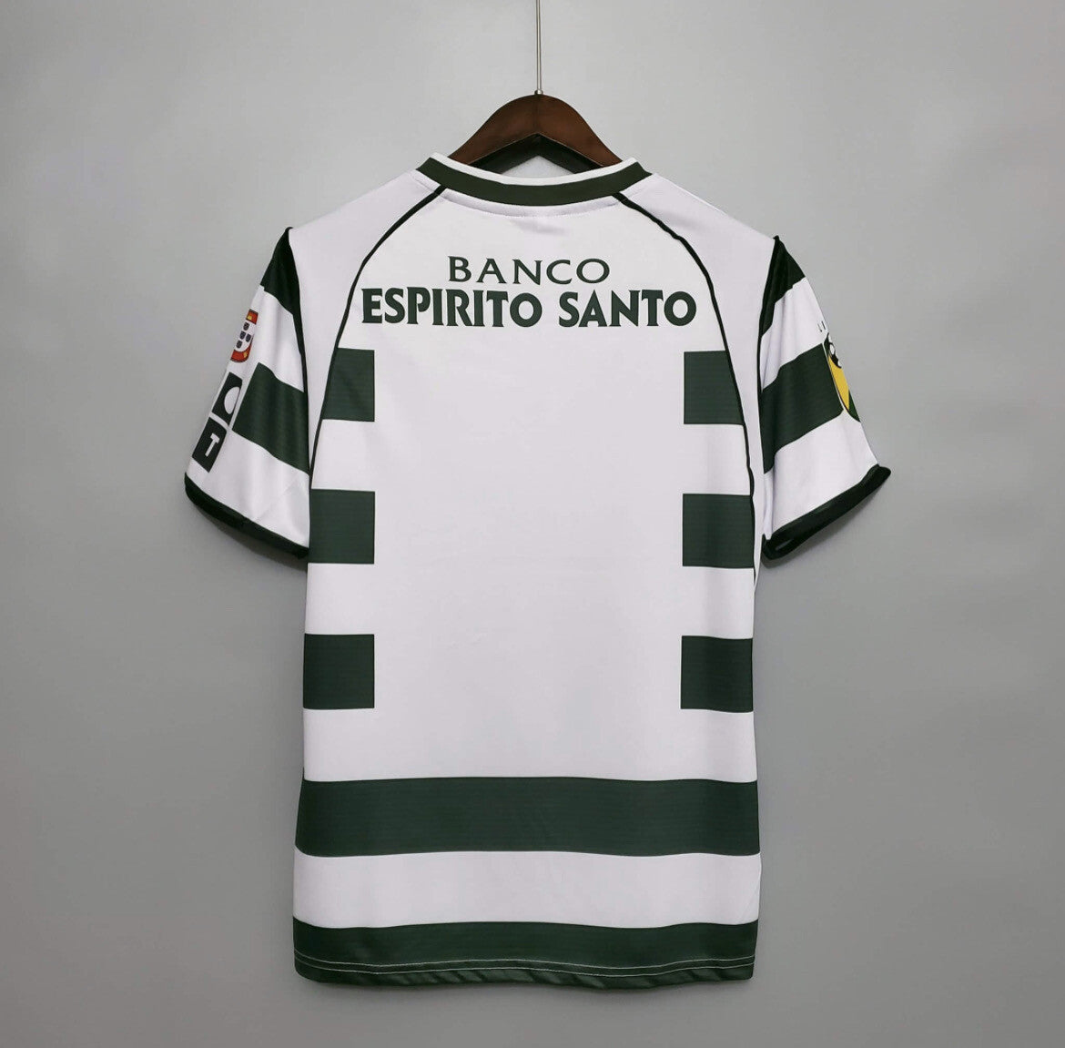 Sporting 2001-2002 Home Kit
