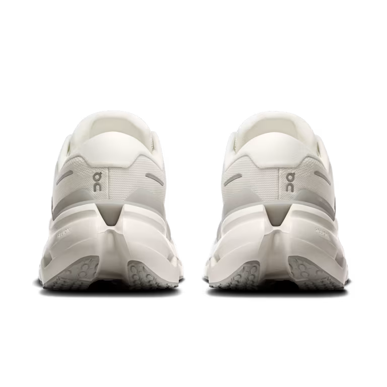 On Cloudrunner 3 Wide