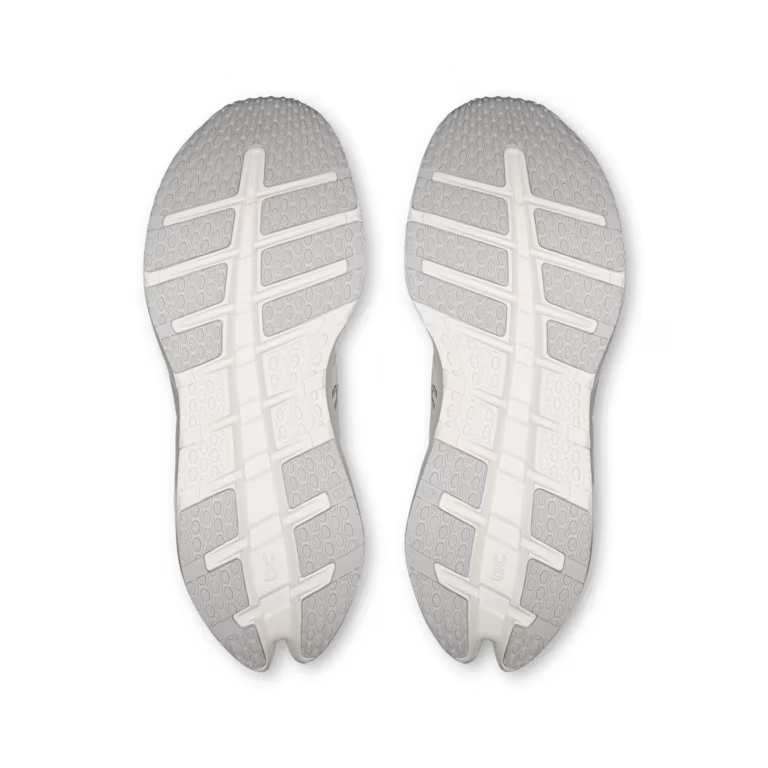 On Cloudrunner 3 Wide