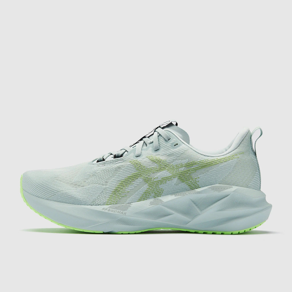 ASICS Novablast 5
