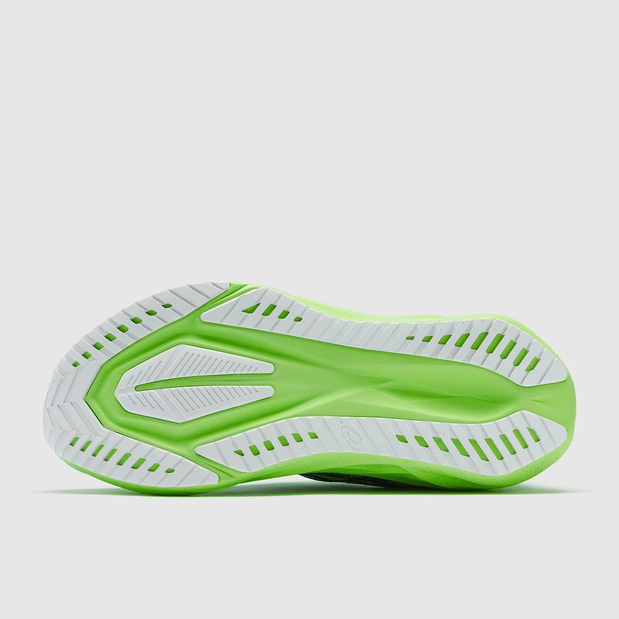 ASICS Novablast 5