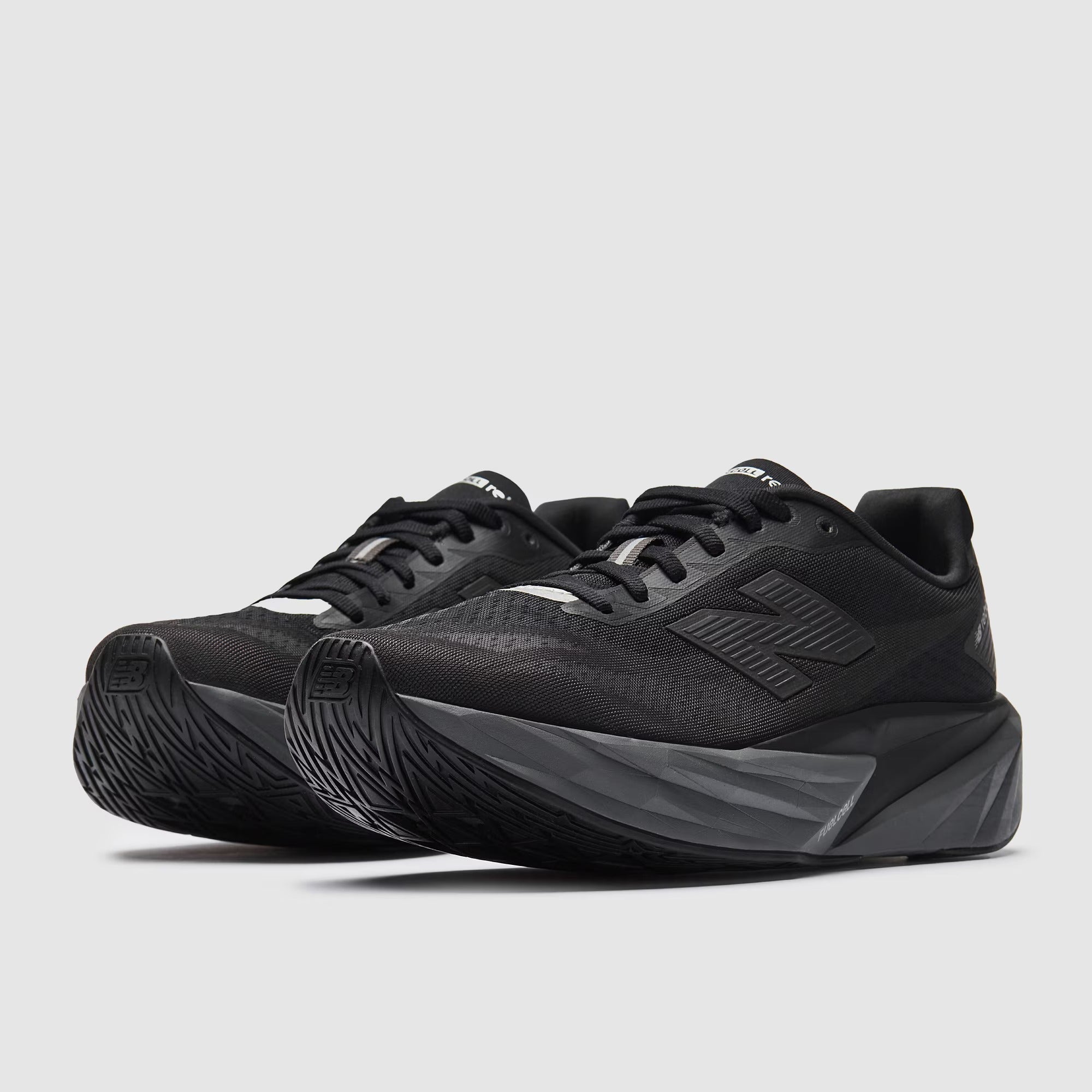 New Balance Fuelcell Rebel V5