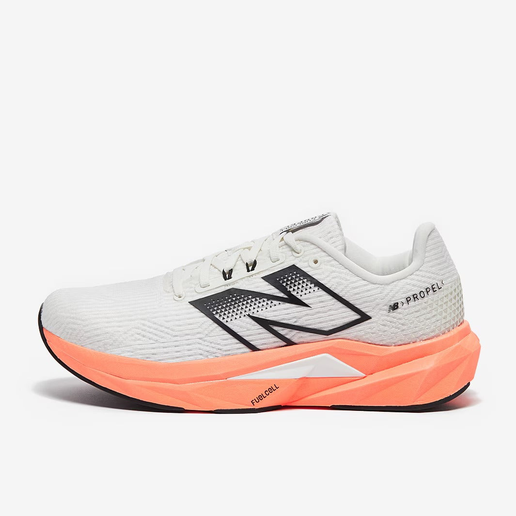 New Balance FuelCell Propel V5