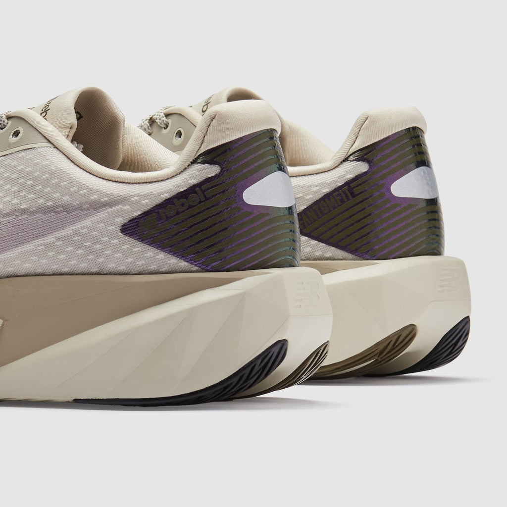 New Balance Fuelcell Rebel V5