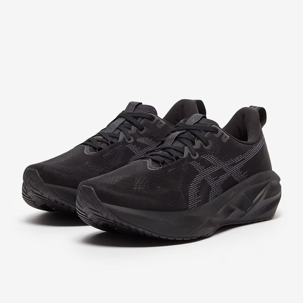 ASICS Novablast 5