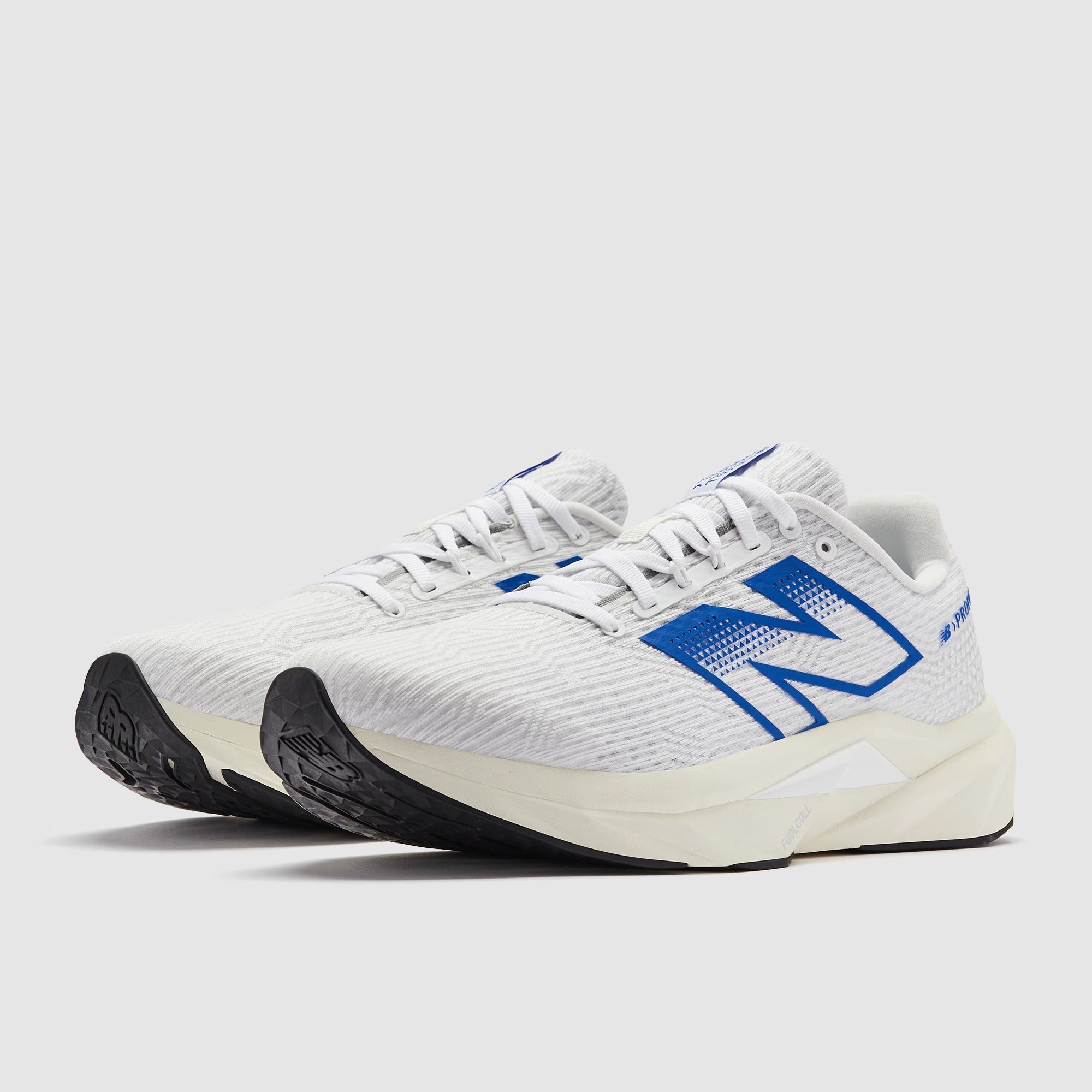 New Balance FuelCell Propel V5