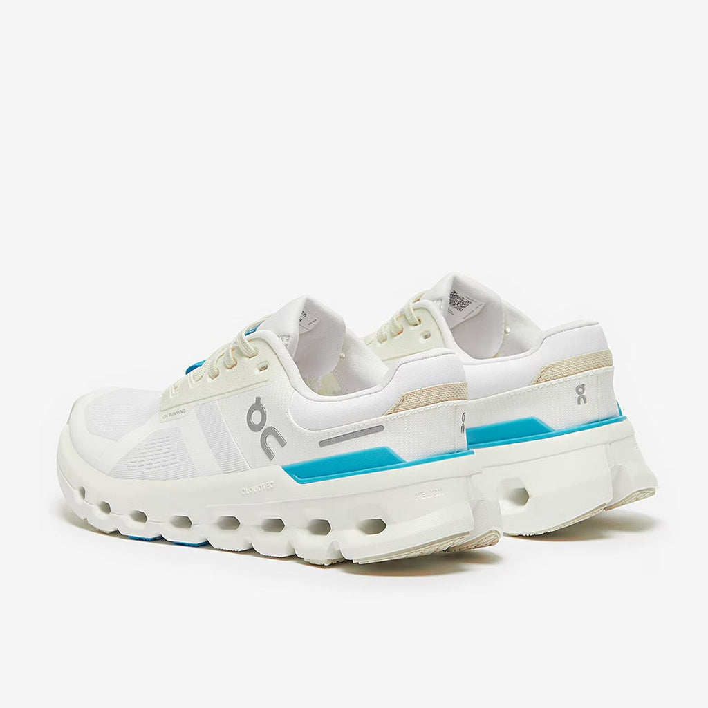 On Women’s Cloudrunner 2