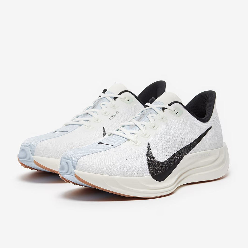 Nike Pegasus Plus