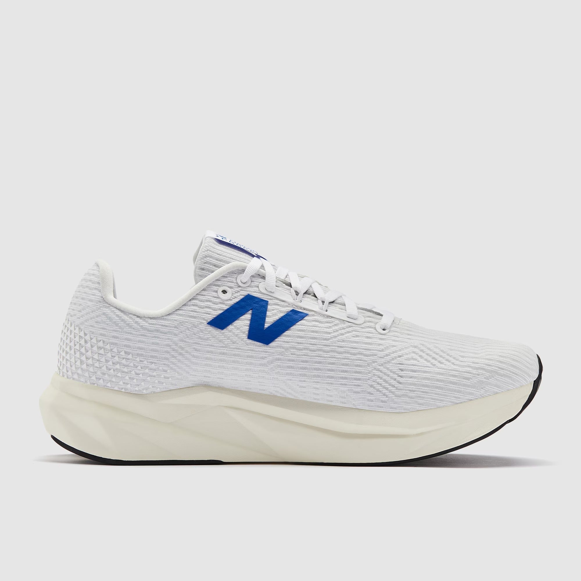 New Balance FuelCell Propel V5